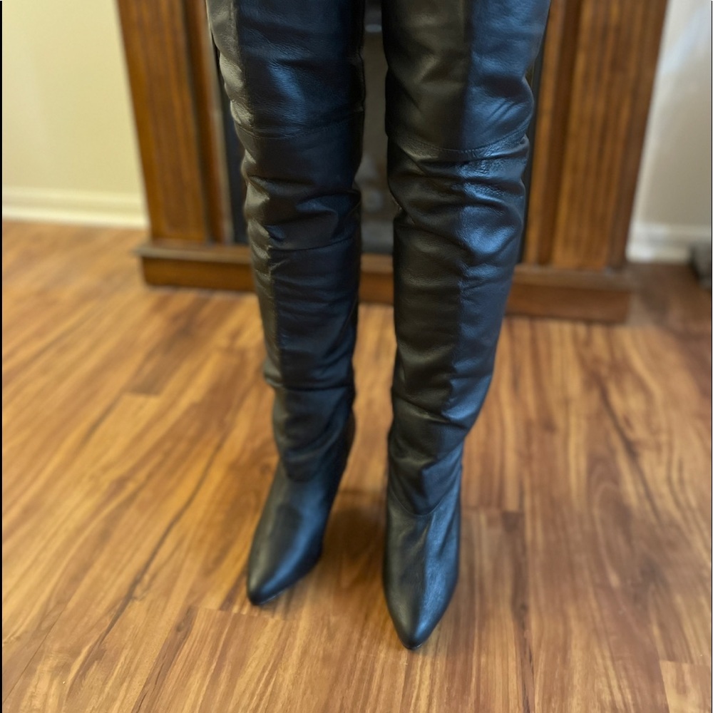 Women’s Thigh High Leather Boot, sz EU39